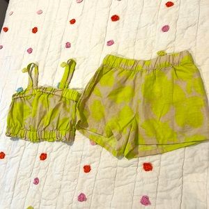 Size S girls crop top and matching short set by GAP. Linen material. Excellent.